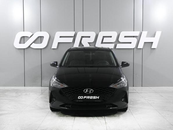Hyundai Solaris II Рестайлинг с пробегом 2021 года, цена 1 360 000 рублей, 102180 км, седан, Автокод Объявления