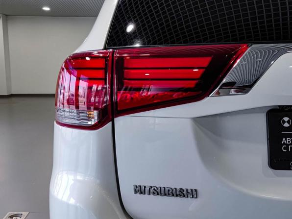 Mitsubishi Outlander III Рестайлинг 2 с пробегом 2016 года, цена 1 460 000 рублей, 176225 км, внедорожник, Автокод Объявления