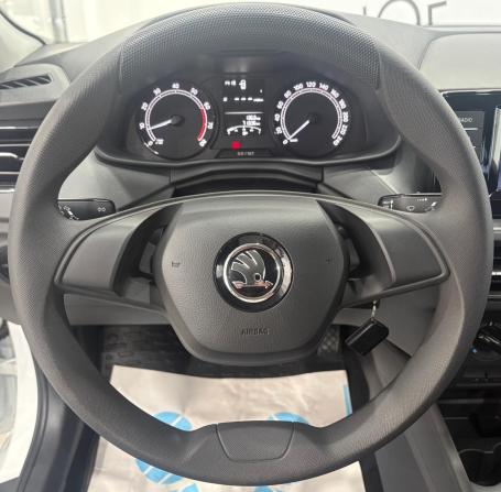 Skoda Rapid II с пробегом 2021 года, цена 1 439 000 рублей, 71336 км, лифтбек, Автокод Объявления