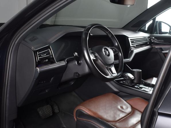 Volkswagen Touareg III с пробегом 2020 года, цена 5 599 995 рублей, 147450 км, внедорожник, Автокод Объявления