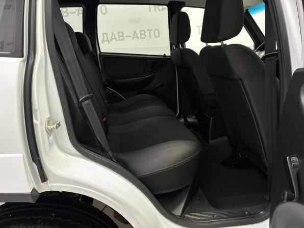 Chevrolet Niva I Рестайлинг с пробегом 2019 года, цена 750 000 рублей, 129000 км, внедорожник, Автокод Объявления
