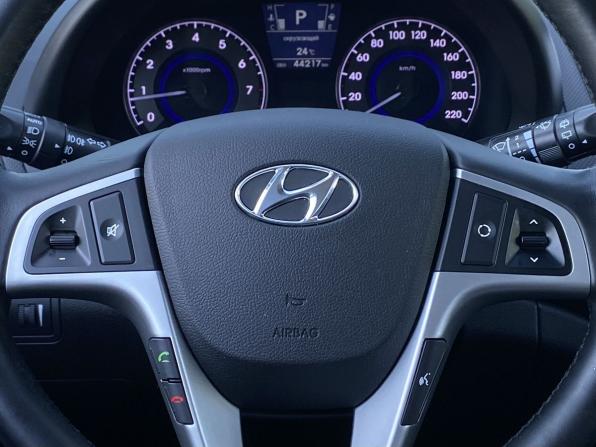 Hyundai Solaris I с пробегом 2014 года, цена 1 149 000 рублей, 44216 км, хэтчбек, Автокод Объявления