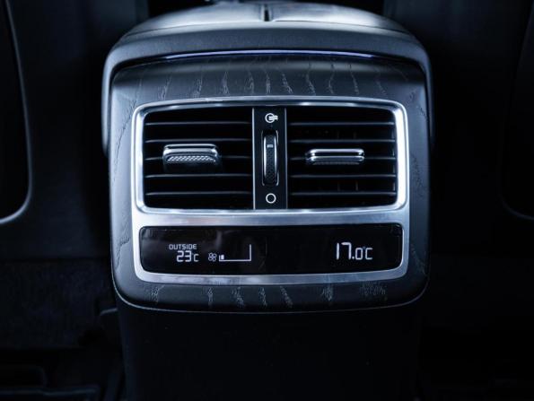 Kia K900 II с пробегом 2019 года, цена 3 095 000 рублей, 80591 км, седан, Автокод Объявления
