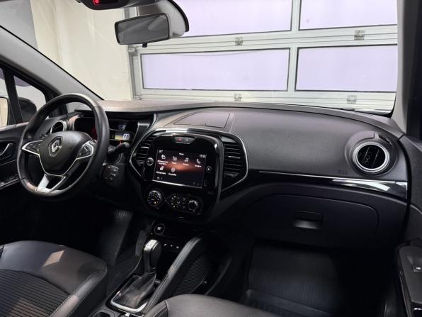 Renault Kaptur I Рестайлинг с пробегом 2021 года, цена 1 900 000 рублей, 45652 км, внедорожник, Автокод Объявления