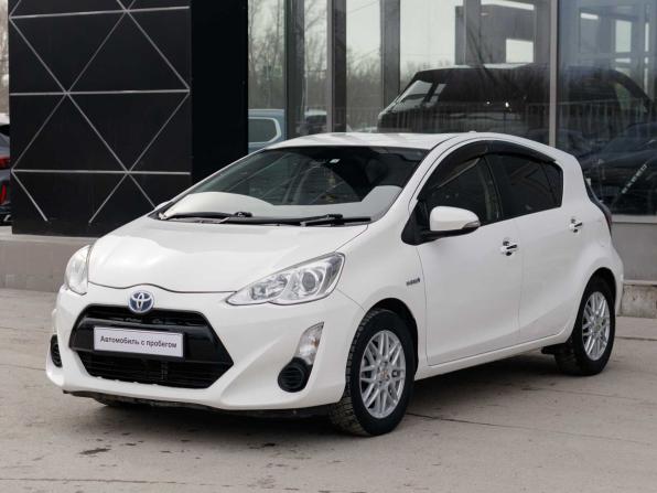 Toyota Aqua I Рестайлинг с пробегом 2016 года, цена 940 000 рублей, 178297 км, хэтчбек, Автокод Объявления