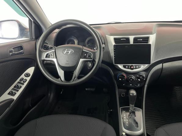 Hyundai Solaris I с пробегом 2013 года, цена 699 000 рублей, 164000 км, седан, Автокод Объявления
