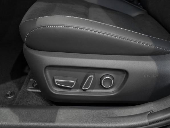 Toyota Camry IX (XV80) China Market с пробегом 2026 года, цена 4 500 000 рублей, 15 км, седан, Автокод Объявления