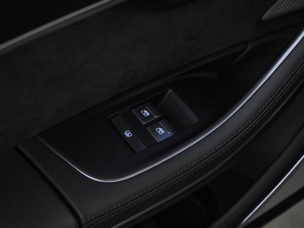 Audi A8 IV (D5) с пробегом 2018 года, цена 7 999 999 рублей, 60452 км, седан, Автокод Объявления