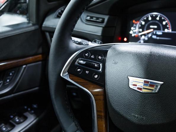 Cadillac Escalade IV с пробегом 2015 года, цена 3 850 000 рублей, 247390 км, внедорожник, Автокод Объявления
