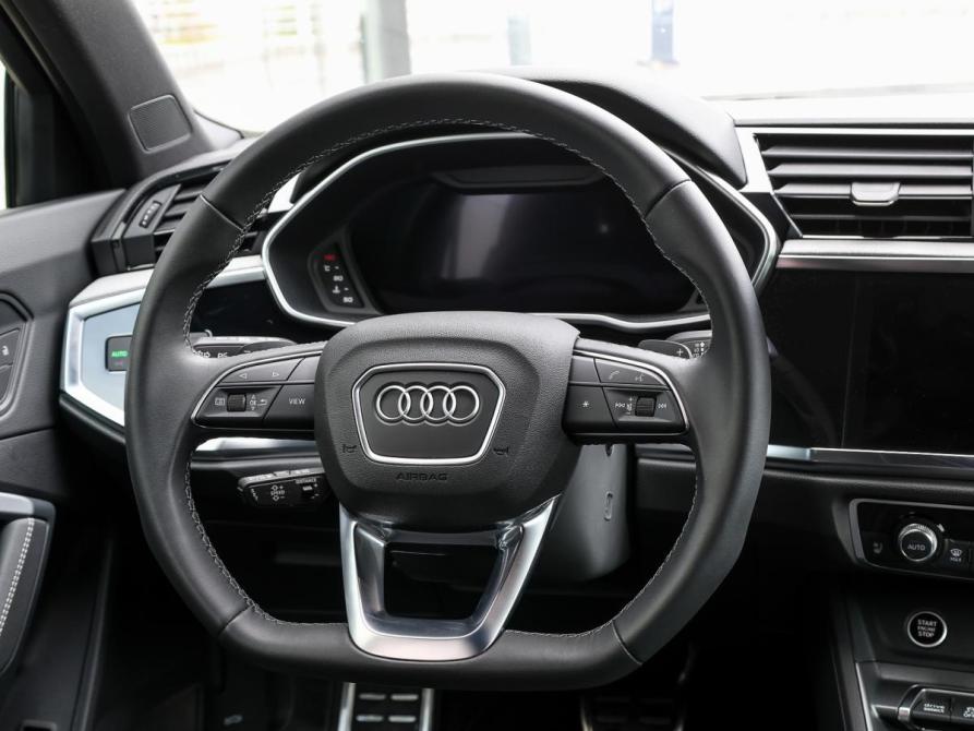 Audi Q3 II (F3) Москва  - изображение 16