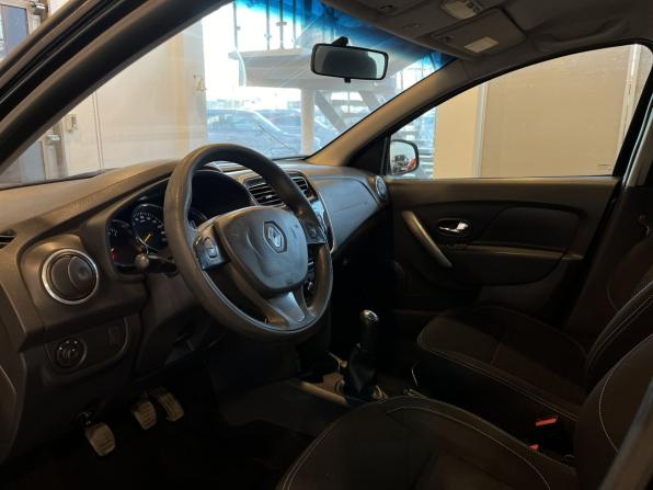 Renault Logan II с пробегом 2015 года, цена 469 000 рублей, 245507 км, седан, Автокод Объявления