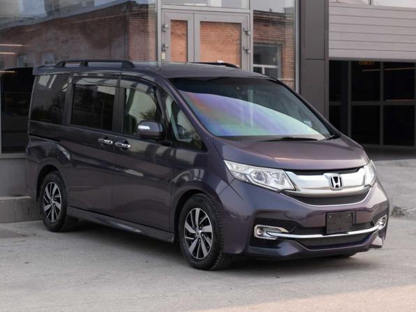 Honda Stepwgn V с пробегом 2016 года, цена 1 850 000 рублей, 114964 км, минивэн, Автокод Объявления