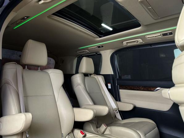 Toyota Alphard III Рестайлинг с пробегом 2021 года, цена 5 199 000 рублей, 55316 км, минивэн, Автокод Объявления