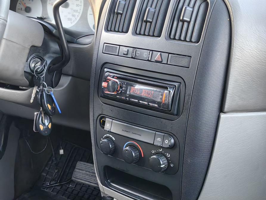 Chrysler Voyager IV Санкт-Петербург  - изображение 11