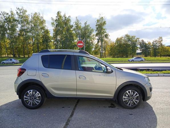 Renault Sandero II с пробегом 2017 года, цена 768 000 рублей, 39382 км, хэтчбек, Автокод Объявления