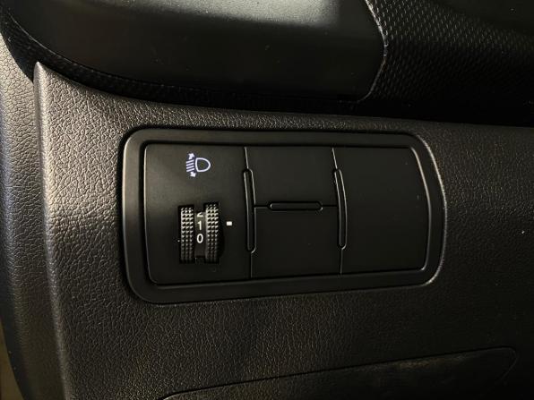 Hyundai Solaris I с пробегом 2013 года, цена 890 000 рублей, 165161 км, седан, Автокод Объявления