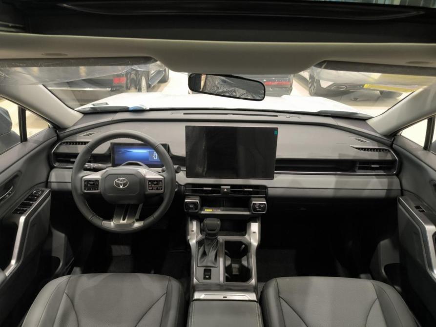 Toyota RAV4 VI (XA60) Казань  - изображение 17