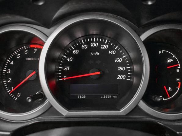 Suzuki Grand Vitara II Рестайлинг 2 с пробегом 2012 года, цена 1 060 000 рублей, 118659 км, внедорожник, Автокод Объявления