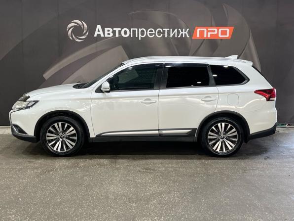 Mitsubishi Outlander III Рестайлинг 3 с пробегом 2020 года, цена 1 650 000 рублей, 168326 км, внедорожник, Автокод Объявления