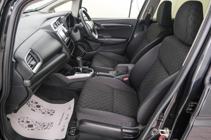 Honda Fit III с пробегом 2016 года, цена 1 039 000 рублей, 110000 км, хэтчбек, Автокод Объявления