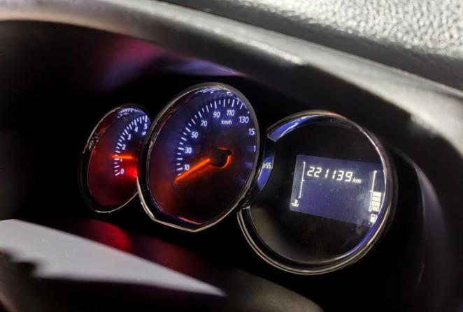 Renault Logan II Рестайлинг с пробегом 2019 года, цена 405 000 рублей, 221000 км, седан, Автокод Объявления