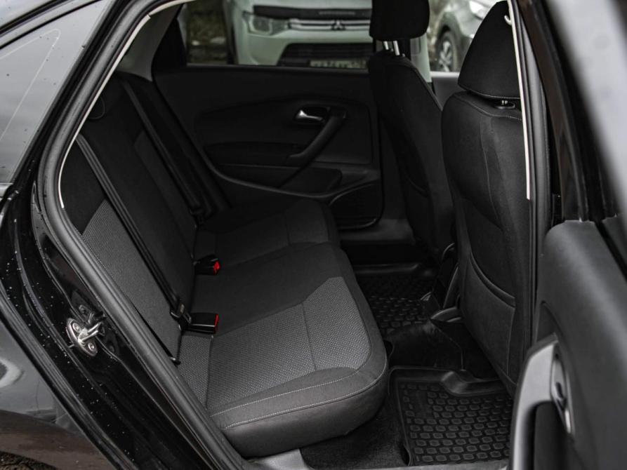 Volkswagen Polo V Рестайлинг Санкт-Петербург  - изображение 12