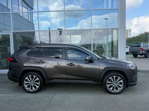 Toyota RAV4 V (XA50) с пробегом 2021 года, цена 4 390 000 рублей, 70213 км, внедорожник, Автокод Объявления