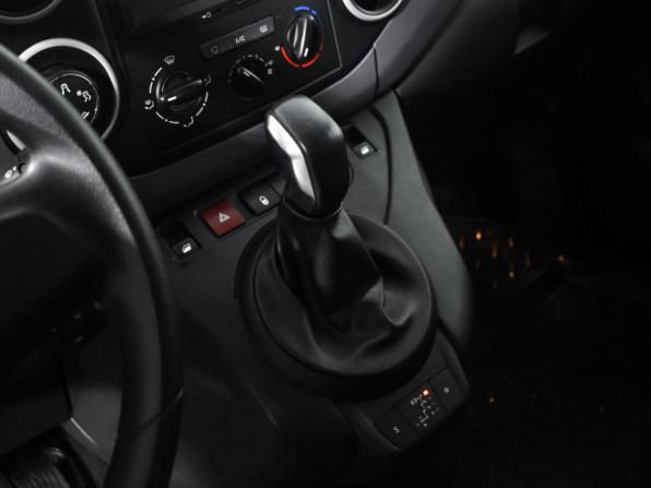 Citroen Berlingo II Рестайлинг 2 с пробегом 2021 года, цена 1 900 000 рублей, 52000 км, компактвэн, Автокод Объявления