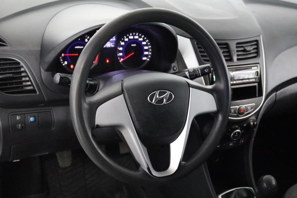 Hyundai Solaris I Санкт-Петербург  - изображение 9