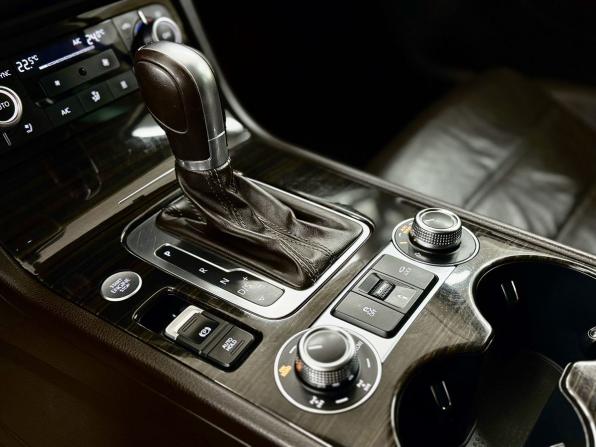 Volkswagen Touareg II Рестайлинг с пробегом 2016 года, цена 3 214 000 рублей, 177346 км, внедорожник, Автокод Объявления