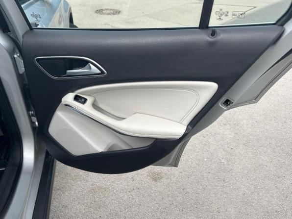 Mercedes-Benz GLA I (X156) с пробегом 2015 года, цена 1 885 000 рублей, 140223 км, внедорожник, Автокод Объявления