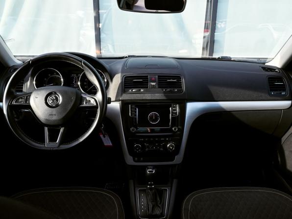 Skoda Yeti I Рестайлинг с пробегом 2016 года, цена 1 445 000 рублей, 110226 км, внедорожник, Автокод Объявления
