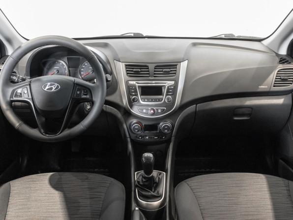 Hyundai Solaris I Рестайлинг с пробегом 2015 года, цена 991 100 рублей, 125728 км, седан, Автокод Объявления