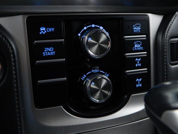 Toyota Land Cruiser Prado 150 Series Рестайлинг 2 с пробегом 2019 года, цена 5 127 077 рублей, 129168 км, внедорожник, Автокод Объявления