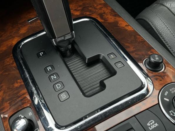 Volkswagen Touareg I Рестайлинг с пробегом 2009 года, цена 1 080 000 рублей, 281355 км, внедорожник, Автокод Объявления