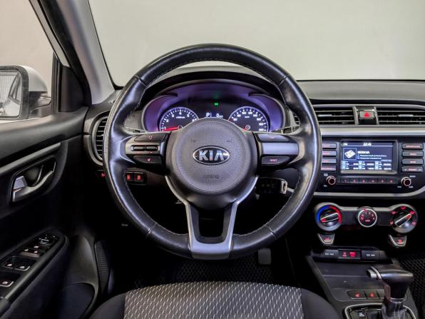 Kia Rio IV с пробегом 2019 года, цена 1 340 000 рублей, 130755 км, седан, Автокод Объявления