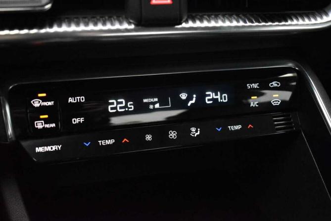 Kia K5 III с пробегом 2021 года, цена 2 245 000 рублей, 134007 км, седан, Автокод Объявления