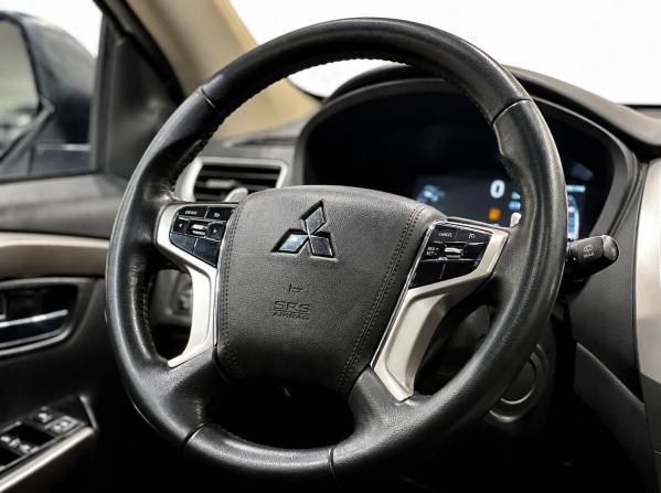 Mitsubishi Pajero Sport III с пробегом 2020 года, цена 3 700 000 рублей, 135627 км, внедорожник, Автокод Объявления