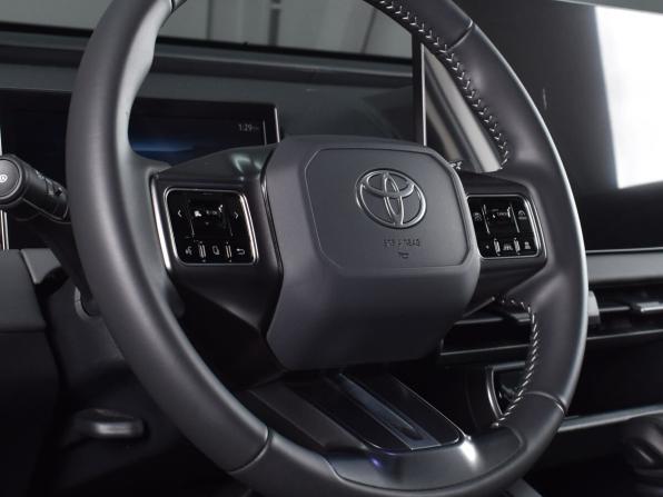 Toyota RAV4 VI (XA60) с пробегом 2026 года, цена 3 994 995 рублей, 37 км, внедорожник, Автокод Объявления