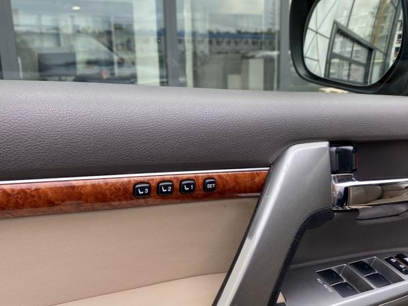 Toyota Land Cruiser 200 Series Рестайлинг 1 с пробегом 2012 года, цена 2 449 000 рублей, 355194 км, внедорожник, Автокод Объявления