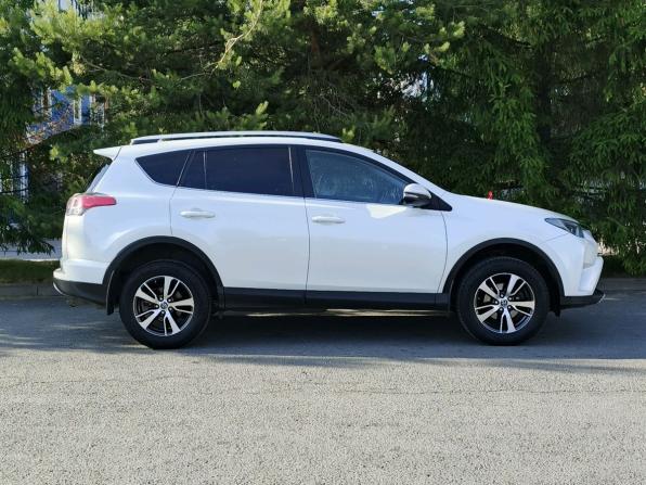 Toyota RAV4 IV (XA40) Рестайлинг с пробегом 2017 года, цена 1 940 000 рублей, 204055 км, внедорожник, Автокод Объявления