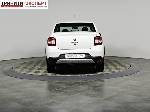 Renault Logan II Рестайлинг с пробегом 2022 года, цена 1 357 000 рублей, 21638 км, седан, Автокод Объявления