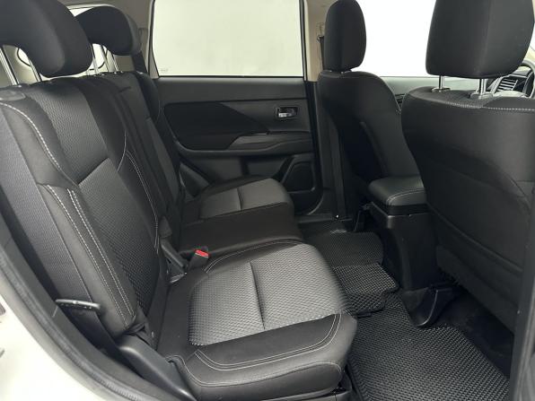 Mitsubishi Outlander III Рестайлинг 3 с пробегом 2020 года, цена 1 730 000 рублей, 147500 км, внедорожник, Автокод Объявления