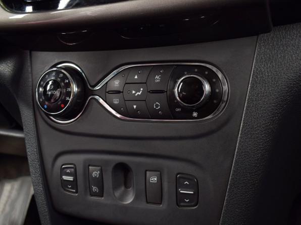 Renault Logan II с пробегом 2014 года, цена 499 995 рублей, 140850 км, седан, Автокод Объявления