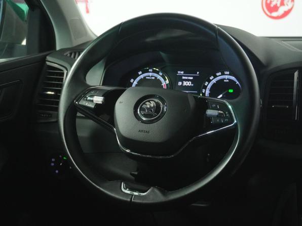 Skoda Karoq I с пробегом 2022 года, цена 2 456 000 рублей, 58369 км, внедорожник, Автокод Объявления