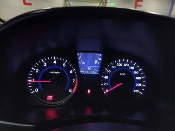 Hyundai Solaris I с пробегом 2012 года, цена 595 000 рублей, 206726 км, хэтчбек, Автокод Объявления