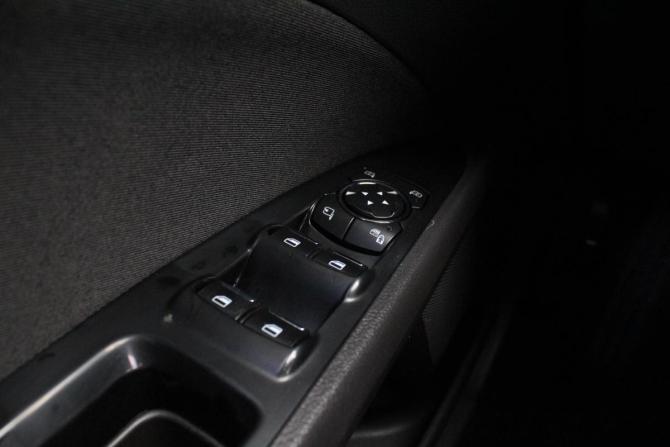 Ford Mondeo V с пробегом 2015 года, цена 1 380 000 рублей, 256164 км, седан, Автокод Объявления