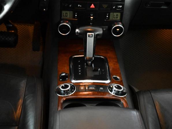 Volkswagen Touareg I Рестайлинг с пробегом 2008 года, цена 1 100 000 рублей, 295407 км, внедорожник, Автокод Объявления