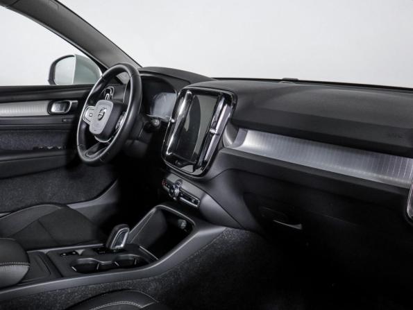 Volvo XC40 I с пробегом 2019 года, цена 2 949 000 рублей, 96927 км, внедорожник, Автокод Объявления