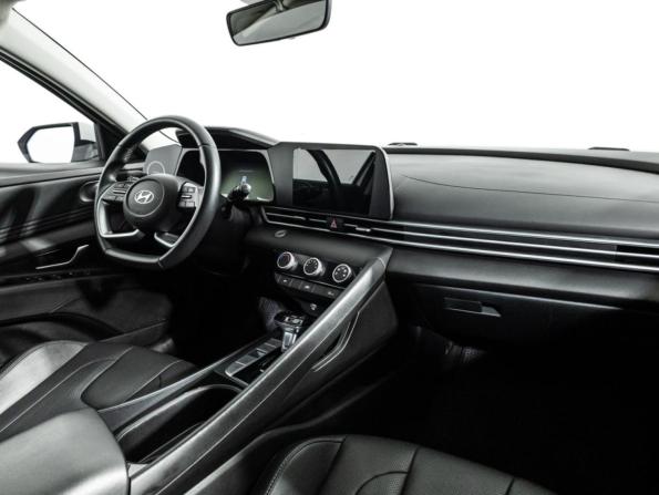 Hyundai Elantra VII (CN7) с пробегом 2023 года, цена 2 049 700 рублей, 69766 км, седан, Автокод Объявления